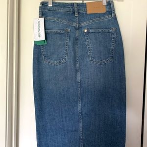 H&M denim skirt w/ slit